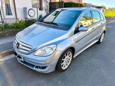 Gebraucht Mercedes B200 136 PS (100 kW) 2006 Blau Van / Kleinbus