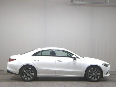 Second-hand Mercedes CLA200 Progressive 163 CP (119 kW) 2021 Alb Berlinǎ
