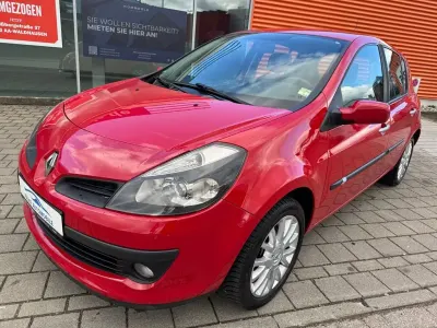 Gebraucht Renault Clio Dynamique 111 PS (81 kW) 2006 Rot Kleinwagen
