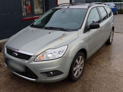 Gebraucht Ford Focus Ghia 145 PS (106 kW) 2010 Grau Kombi