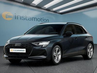 Grau Gebraucht 2024 Audi A3 Sportback Kleinwagen | 29.049 € (Guter Preis)