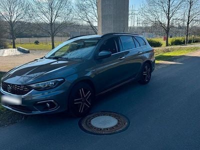 Gebraucht Fiat Tipo 120 PS (88 kW) 2017 Grau Kombi