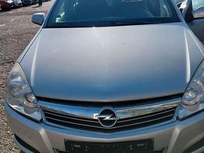 Gebraucht Opel Astra 105 PS (77 kW) 2007 Silber Kleinwagen