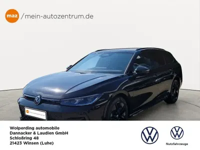 Gebraucht VW Passat R-line 193 PS (141 kW) 2026 Schwarz Kombi