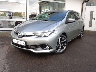 Gebraucht Toyota Auris Touring Sports Design 116 PS (85 kW) 2015 Titansilbermet. Kombi