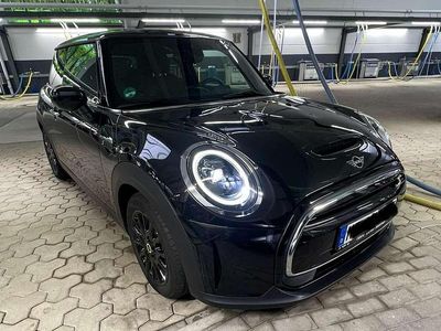 Gebraucht Mini Cooper SE Classic 135 kW (184 PS) 2023 Schwarz Kleinwagen