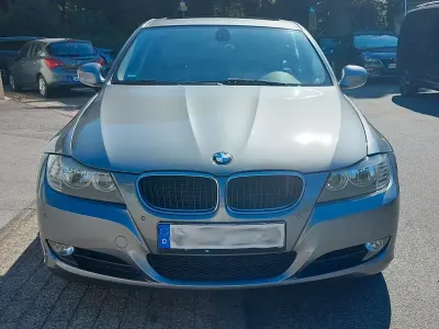 Gebraucht BMW 318 Exclusive 143 PS (105 kW) 2011 Silber Kombi