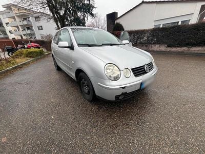 Gebraucht VW Polo 60 PS (44 kW) 2003 Silber Kleinwagen