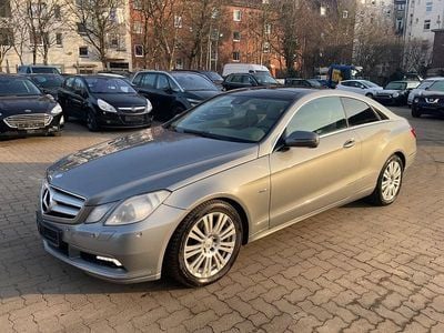Silber Gebraucht 2009 Mercedes E250 Coupé | 5.999 € (Fairer Preis)
