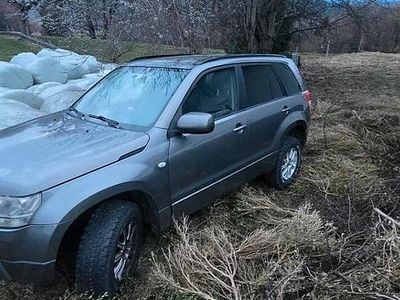 Gebraucht Suzuki Grand Vitara Club 140 PS (102 kW) 2008 Grau SUV