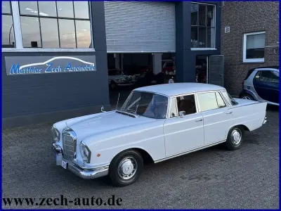 Brugt Mercedes 230 120 HK (88 kW) 1965 Hvid Sedan