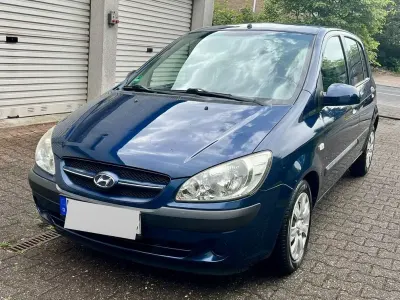 Gebraucht Hyundai Getz Basis 67 PS (49 kW) 2009 Blau Kleinwagen