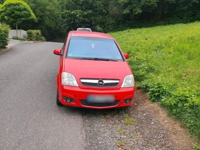 Gebraucht Opel Meriva 101 PS (74 kW) 2006 Rot Van / Kleinbus