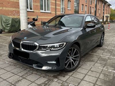 gebraucht BMW 320 d xDrive Sport Line/1. Hand/ Business Paket/Harman Kardon/