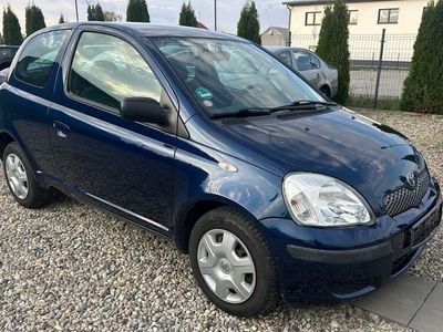 Blau Gebraucht 2003 Toyota Yaris | 2.590 € (Etwas zu teuer)