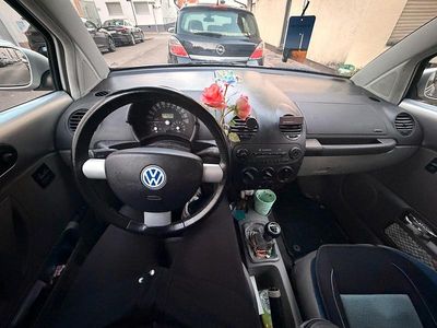 Grau Gebraucht 2001 VW Beetle Kleinwagen | 550 € (Guter Preis)