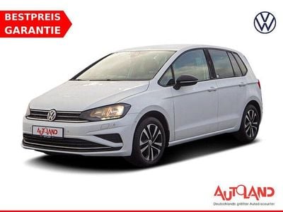 Weiß Gebraucht 2019 VW Golf Sportsvan IQ Drive Van / Kleinbus | 17.950 € (Etwas zu teuer)