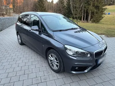 Gebraucht BMW 218 Gran Tourer Sport Line 136 PS (100 kW) 2016 Schwarz Van / Kleinbus