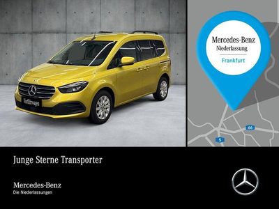 Gebraucht Mercedes T180 Progressive 116 PS (85 kW) 2024 Gelb Van / Kleinbus
