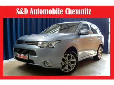 Gebraucht Mitsubishi Outlander P-HEV Top 121 PS (88 kW) 2014 Himmelblau SUV
