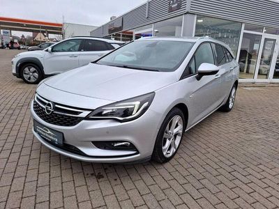 Silber Gebraucht 2017 Opel Astra Kombi | 13.900 €