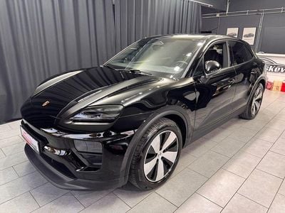 Gebraucht Porsche Macan 4 Electric 300 kW (408 PS) 2025 Schwarz SUV