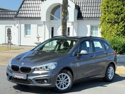 Gebraucht BMW 218 Active Tourer Basis 136 PS (100 kW) 2015 Mineralgrau metallic Van / Kleinbus