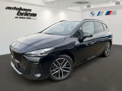 Neu BMW 230 Performance 326 PS (239 kW) 2026 Schwarz Van / Kleinbus