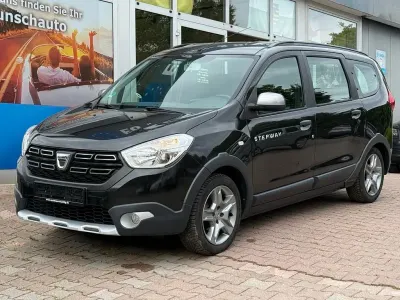 Używany Dacia Lodgy Stepway 102 KM (75 kW) 2019 Czarny Minivan