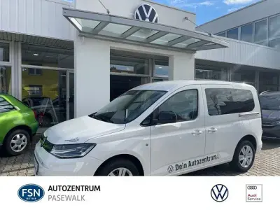 Gebraucht VW Caddy Basis 116 PS (85 kW) 2025 Candyweiß Van / Kleinbus