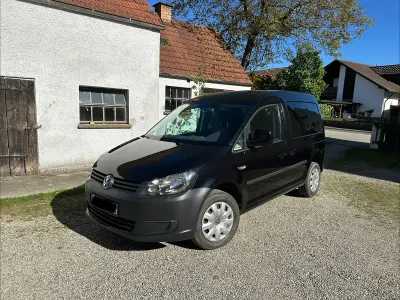 Gebraucht VW Caddy Trendline 105 PS (77 kW) 2011 Schwarz Van / Kleinbus