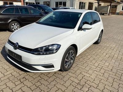 Gebraucht VW Golf VII Sound 125 PS (91 kW) 2017 Weiß Limousine