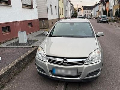 Gebraucht Opel Astra 102 PS (75 kW) 2007 Silber Kleinwagen