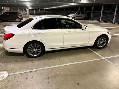 Weiß Gebraucht 2014 Mercedes C250 Limousine | 12.900 € (Fairer Preis)