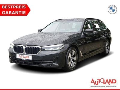 Gebraucht BMW 520 Sport Line 190 PS (139 kW) 2022 Saphirschwarz metallic (metallic) Kombi
