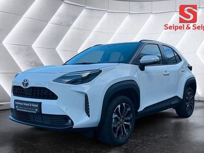 Weiß Neu 2025 Toyota Yaris Cross Team SUV | 30.490 € (Fairer Preis)