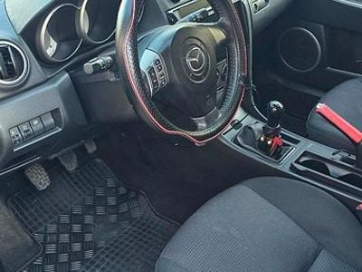 Violet Gebraucht 2007 Mazda 3 Kleinwagen | 2.800 € (Etwas zu teuer)