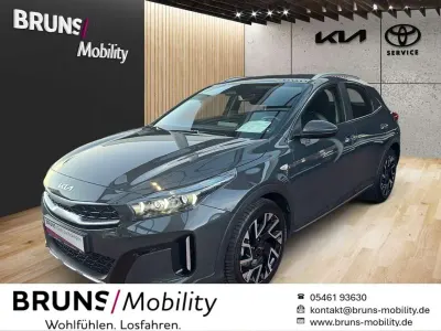 Używany Kia XCeed Comfort 120 KM (88 kW) 2025 Szary SUV