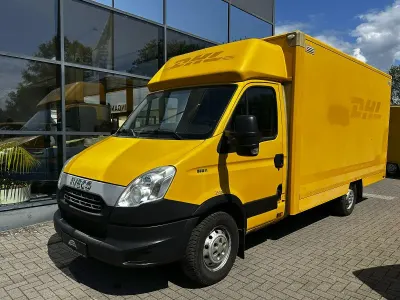 Second-hand Iveco Daily 106 CP (77 kW) 2012 Galben