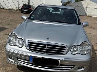 Mercedes C200