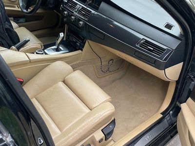 BMW 525