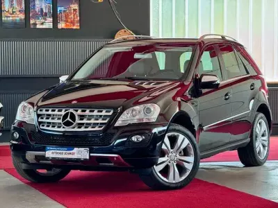Gebraucht Mercedes ML350 Sport 231 PS (169 kW) 2010 Schwarz SUV