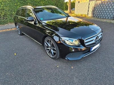 Mercedes E200