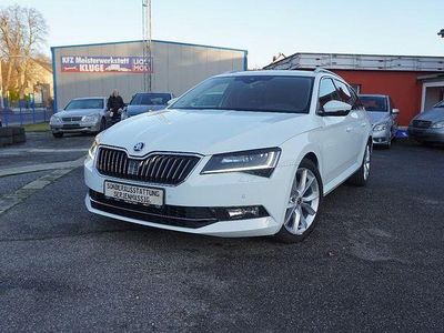 Używany Skoda Superb Ambition 125 KM (91 kW) 2017 Biały Kombi