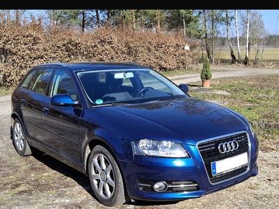 Gebraucht Audi A3 Attraction 140 PS (102 kW) 2012 Blau Kleinwagen