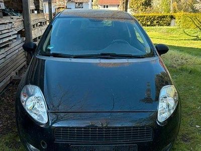 Begagnad Fiat Grande Punto 95 HK (69 kW) 2006 Svart Halvkombi