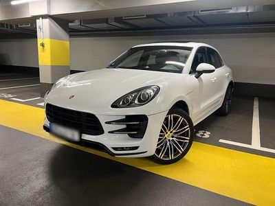 Porsche Macan Turbo