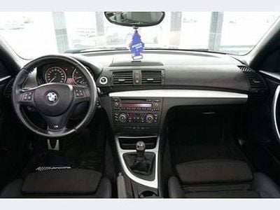 Gebraucht BMW 118 Cabriolet M Sport 143 PS (105 kW) 2011 Schwarz Cabrio