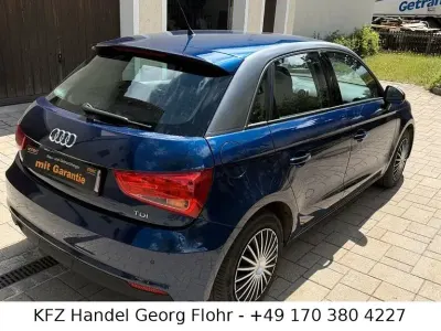 Gebraucht Audi A1 Sportback Basis 116 PS (85 kW) 2017 Blau Kleinwagen