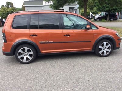 VW Touran Cross